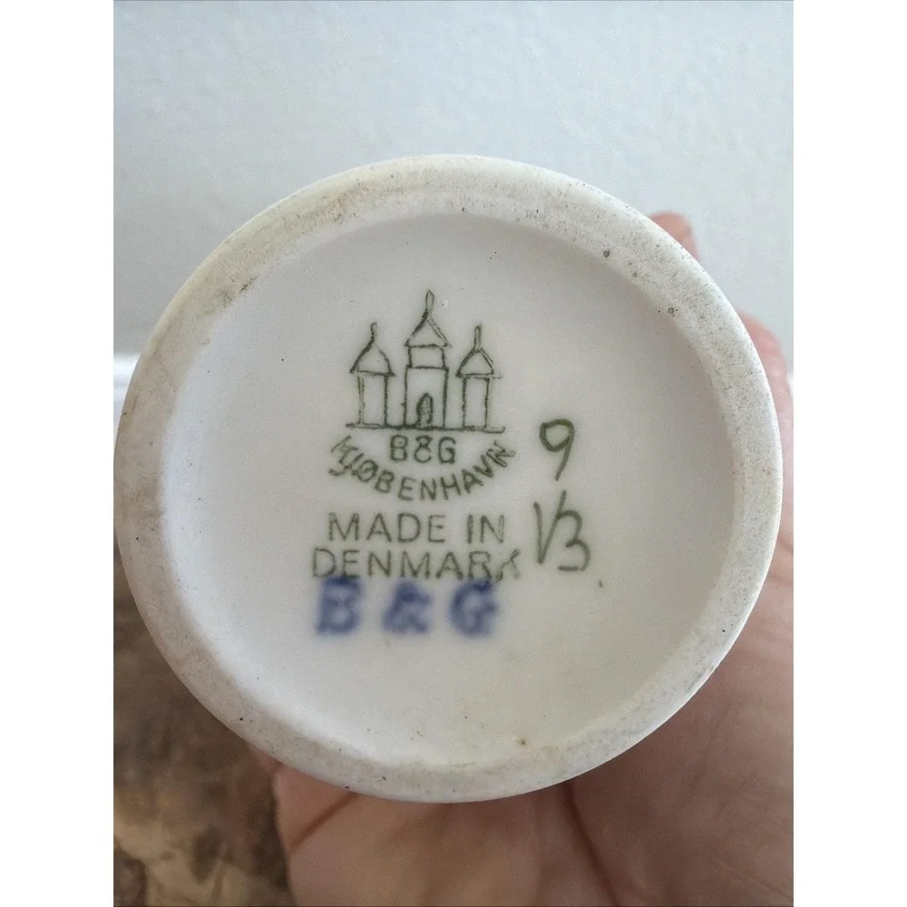Vintage Bing & Grøndahl B&G Copenhagen Hand-Painted Porcelain Blossom Vase‎